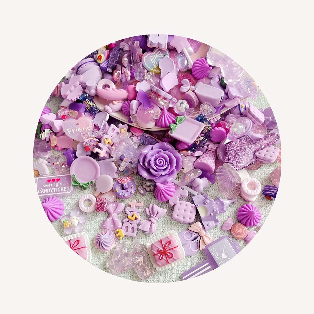 Resin Crafts - DIY jewelry mobile phone decoration craft